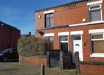 End terrace house To Rent in St. Helens