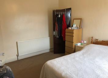 Flat To Rent in West Bromwich