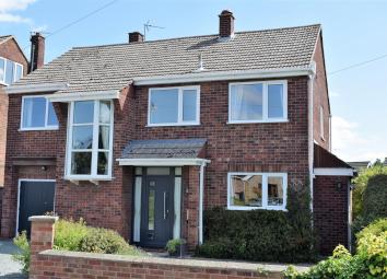 Detached house For Sale in Brigg