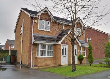 Semi-detached house To Rent in Warrington