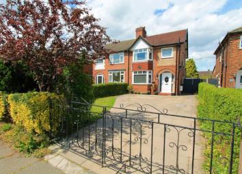 Semi-detached house For Sale in Sandbach