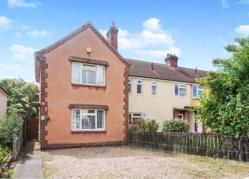 Semi-detached house For Sale in Swadlincote