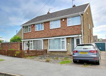 Semi-detached house For Sale in Cottingham