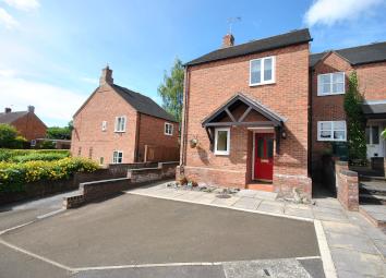 2 Bedroom Semi-detached house to rent