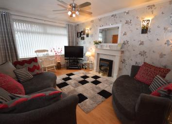 Bungalow For Sale in Oldham