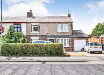 Semi-detached house For Sale in Prescot