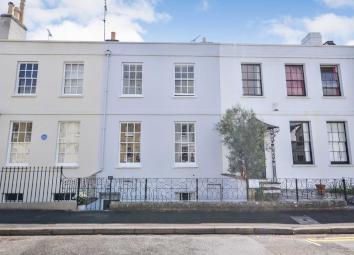 Town house For Sale in Cheltenham