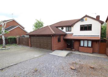 Detached house For Sale in Burton-on-Trent