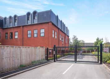 Flat For Sale in Solihull