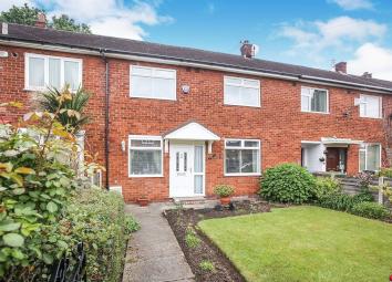 Terraced house For Sale in Cheadle