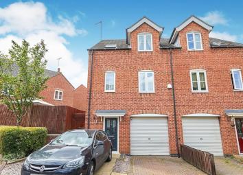 Semi-detached house For Sale in Swadlincote