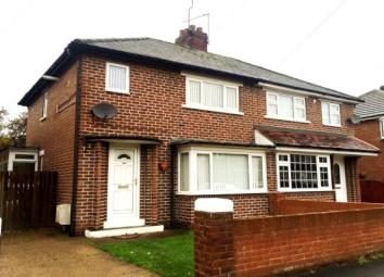 Semi-detached house To Rent in Doncaster