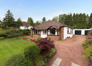 Detached bungalow For Sale in Glasgow