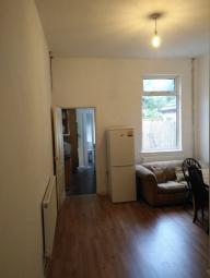 Terraced house To Rent in Coventry
