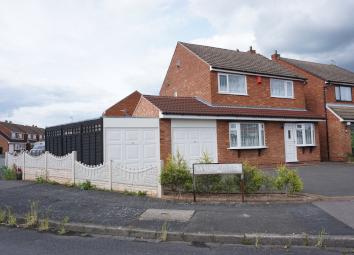 Detached house For Sale in Tamworth