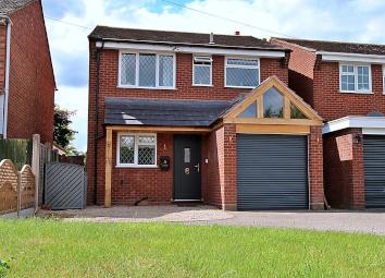 Detached house For Sale in Tamworth