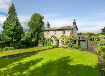 4 Bedroom Farmhouse for sale