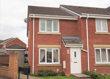 Town house For Sale in Bolton