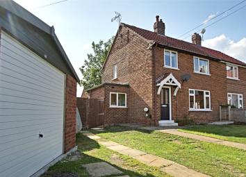 Semi-detached house For Sale in Brough