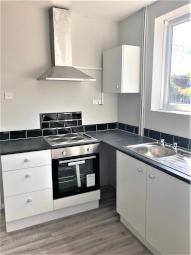 End terrace house To Rent in Sale