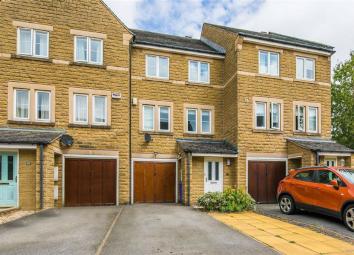 Town house To Rent in Sheffield