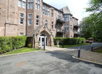 Flat For Sale in Lancaster