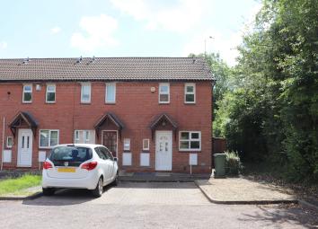 End terrace house To Rent in Redditch