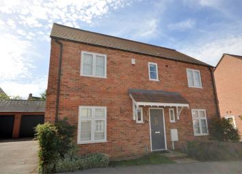 4 Bedroom Detached house to rent