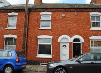 Terraced house For Sale in Northampton