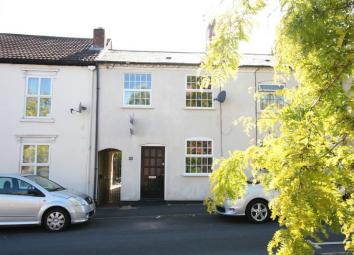 Terraced house For Sale in Stourbridge