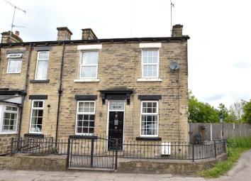 Terraced house For Sale in Pudsey