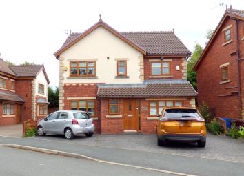 Detached house For Sale in Prescot