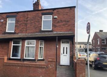 Terraced house For Sale in Bolton