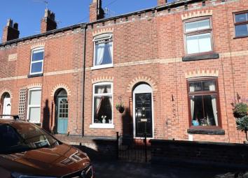 Terraced house For Sale in Macclesfield