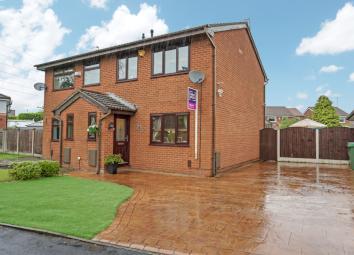 Semi-detached house For Sale in Oldham
