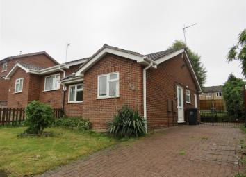 Semi-detached bungalow To Rent in Leicester