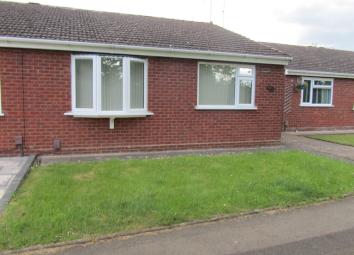 Semi-detached bungalow For Sale in Coventry