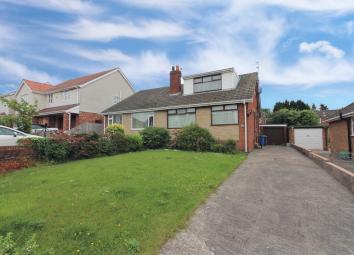 Semi-detached house For Sale in Poulton-Le-Fylde