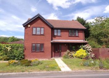 Detached house For Sale in Redditch