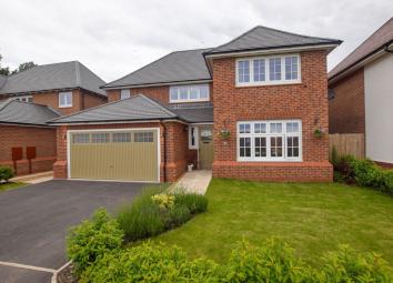 Detached house For Sale in Ellesmere Port
