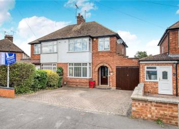 Semi-detached house For Sale in Leamington Spa