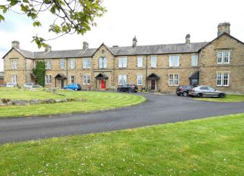 Town house For Sale in Lancaster