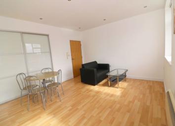 Flat To Rent in Bradford