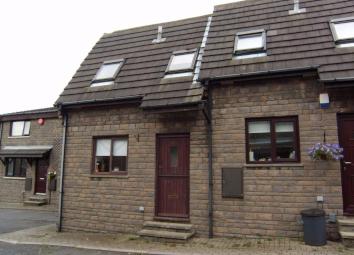 End terrace house To Rent in Brighouse