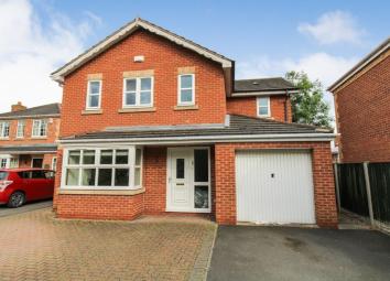 Detached house To Rent in Nottingham