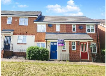 Terraced house For Sale in Redditch