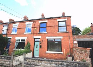 End terrace house For Sale in Flint