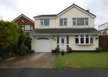 Detached house For Sale in Ashton-under-Lyne