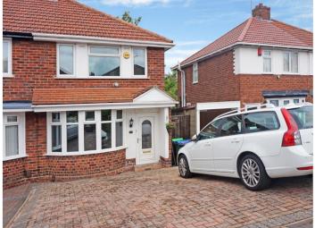 Semi-detached house For Sale in Oldbury