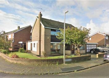 Detached house For Sale in Thornton-Cleveleys